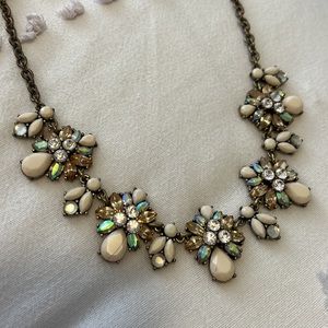 Francesca’s Collection White & Gold statement necklace
